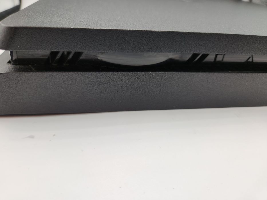 Hope Amanet P11-Playstation 4 Slim/ 1 Tb/ maneta AM/Garantie