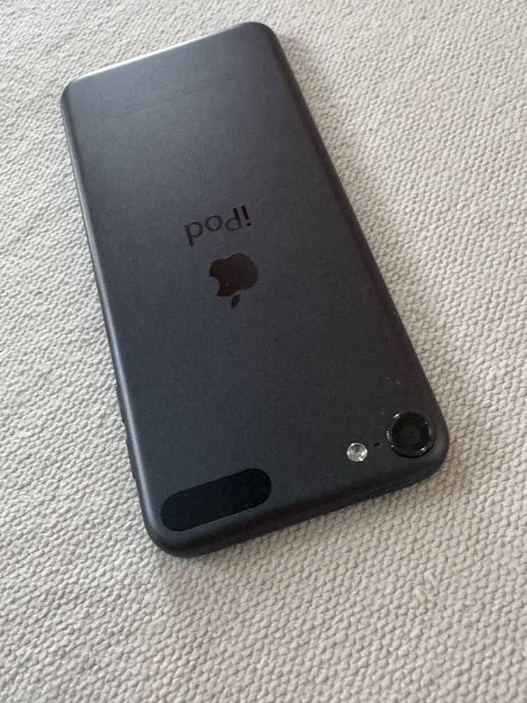 Айпод Apple iPod Touch 6th Generation Model A1574