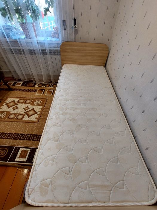 Продам кровать. Б/ у