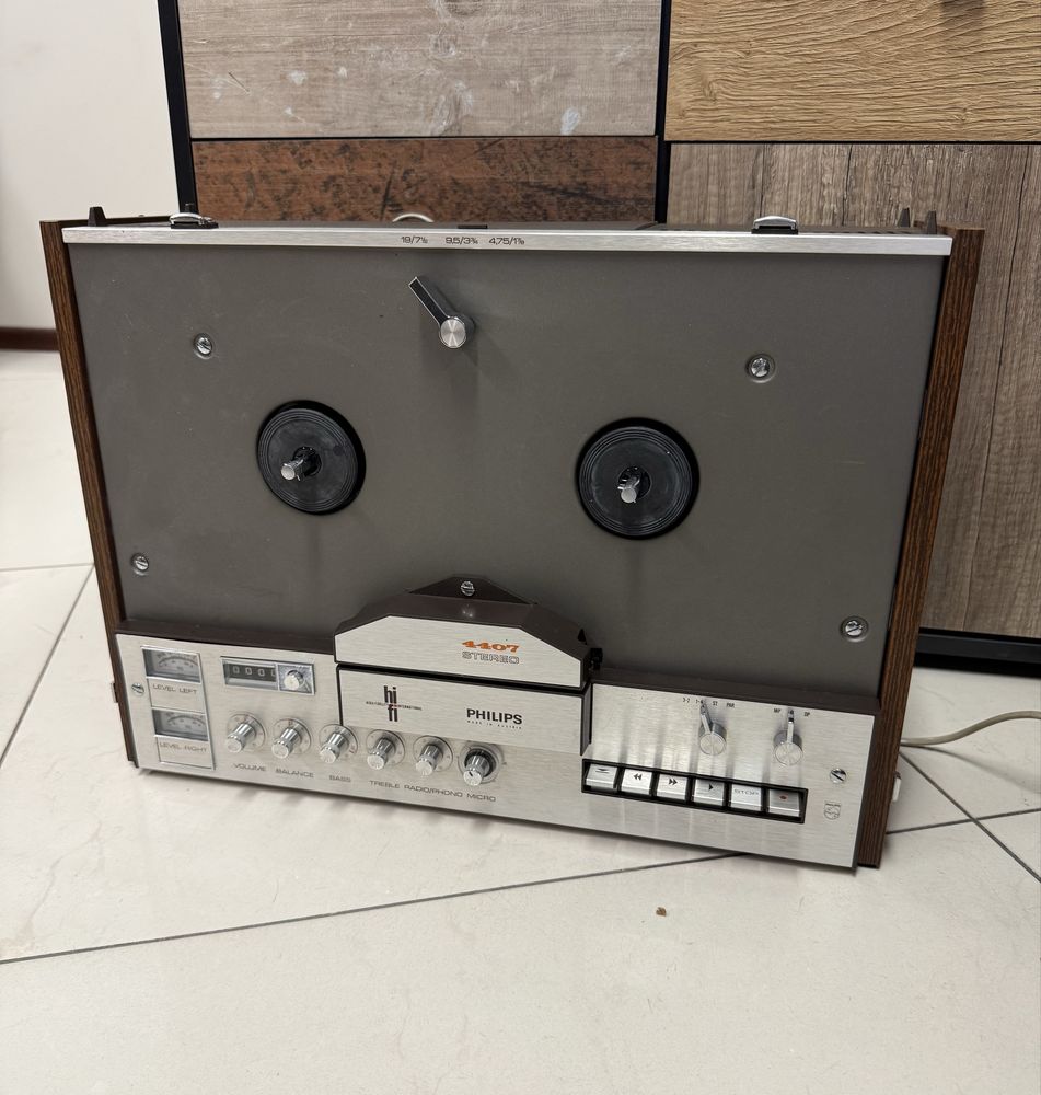 Ретро ролков магнетофон Philips N4407 с високоговорители - като нов