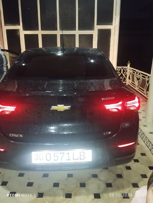 Onix ltz aftomat propan 4 avlot qoʻyilgan polik chexol kojini.