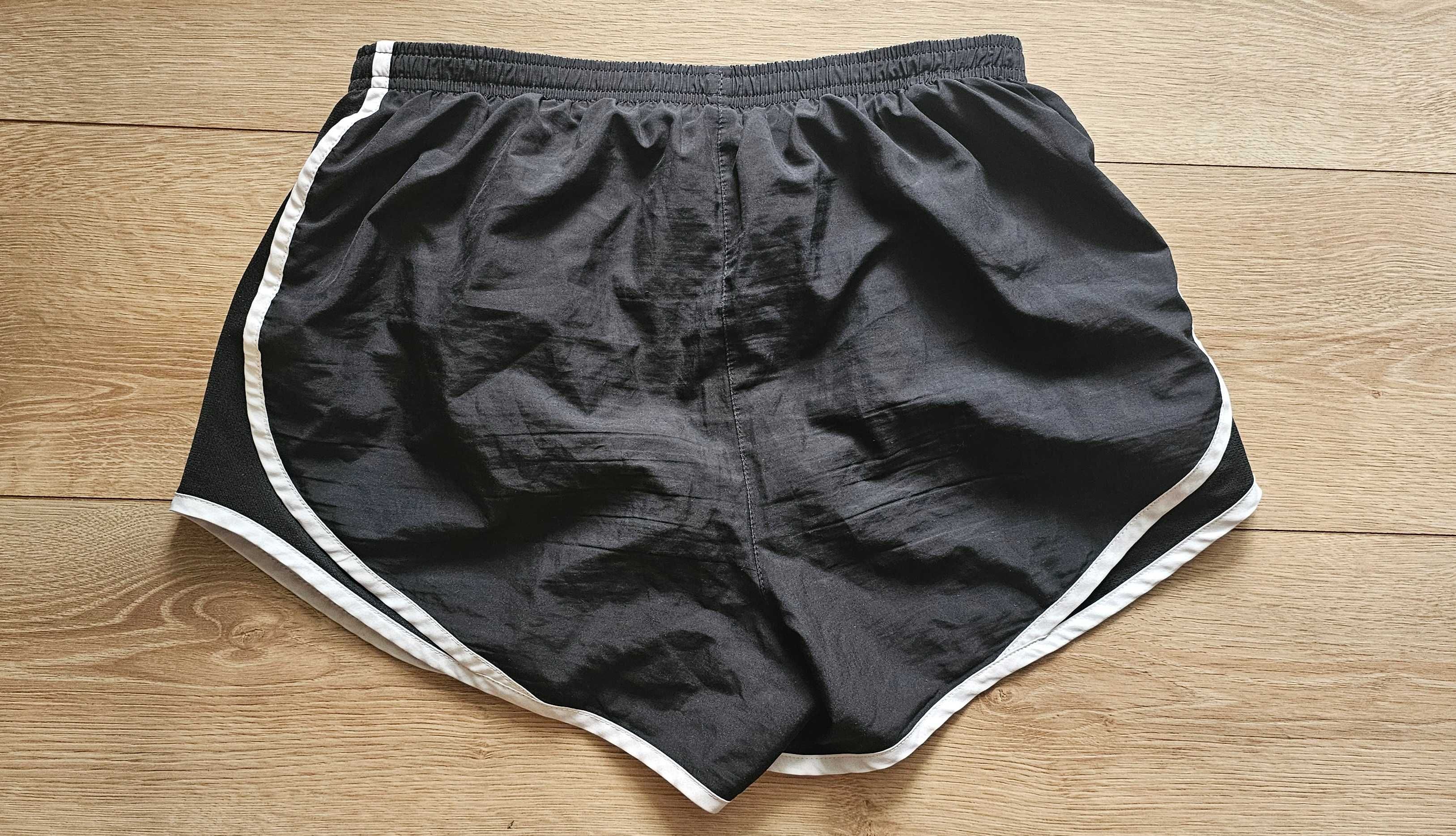 Șort Nike Dry Fit negri , alergare, sala, yoga, M