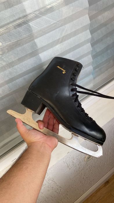 Коньки Graf Montana