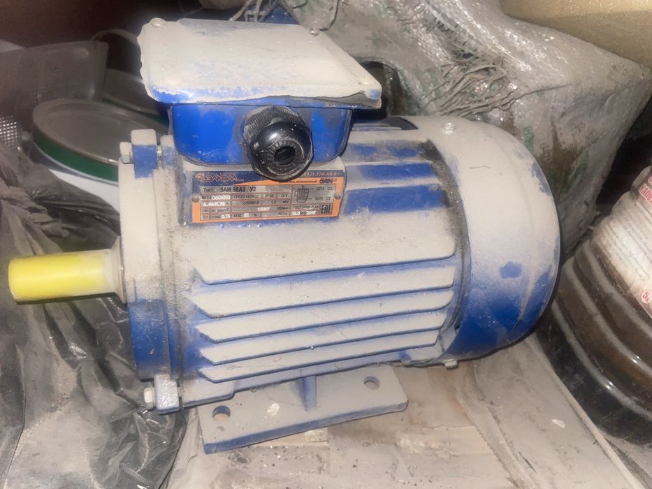 Электро двигитель