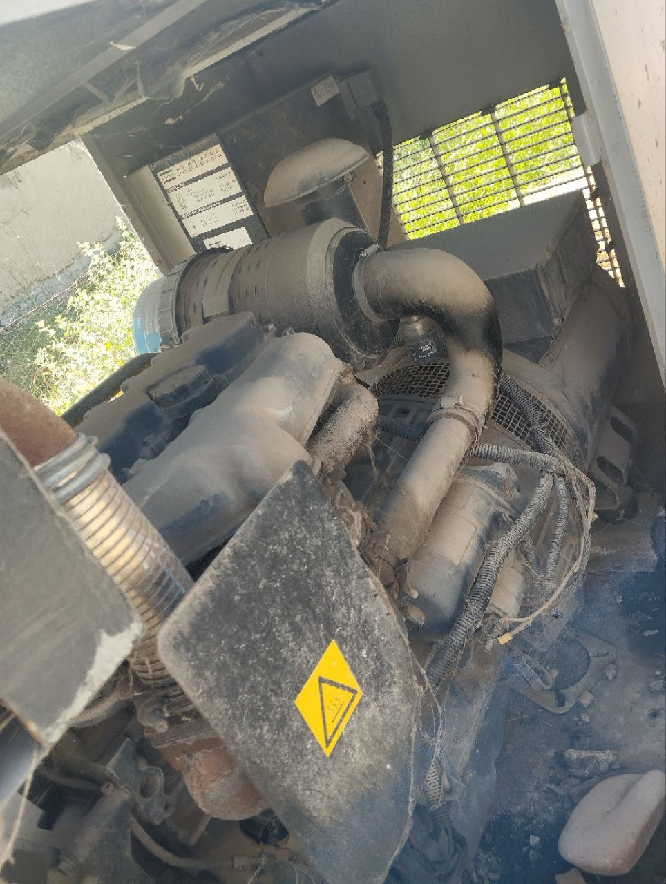 Generator sotiladi