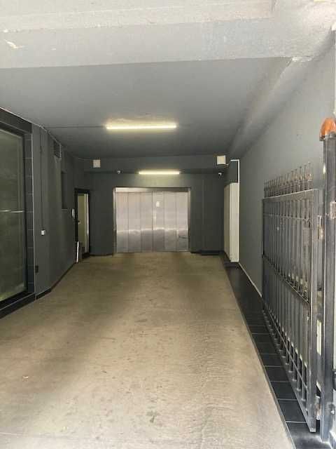 Дава се под наем Гараж / Паркомясто в София, Център - 6 кв.м за 139.23 € - Снимка #4