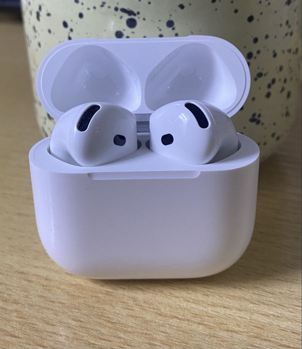 Apple AirPods 4 ANC (с активным шумоподавлением) Т1326