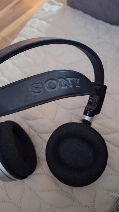 Sony безжични слушалки