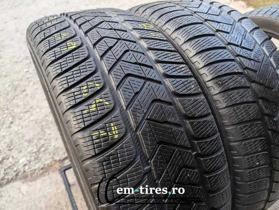 SET 2 Anvelope Iarna 235/60 R18 PIRELLI Scorpion Winter 100V