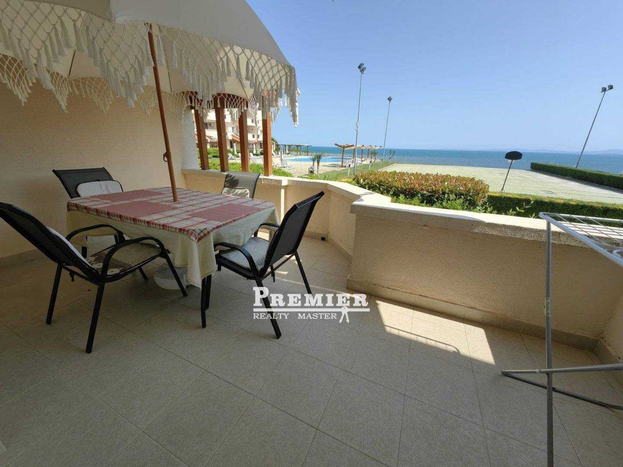 Продава се Двустаен апартамент в с. Равда, Област Бургас - 77 кв.м за 1280 €/кв.м - Снимка #1