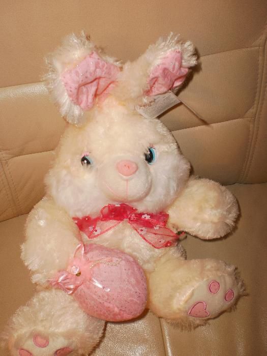 Заек-прекрасна музикална плюшена играчка, нова, с етикет