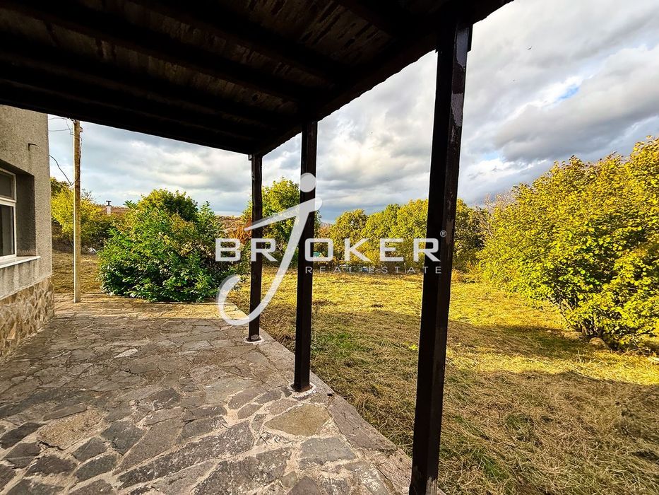 Къща в Кърджали, с.Резбарци