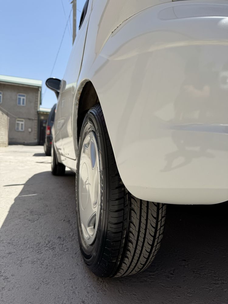 Matiz oq sirochniy sotiladi