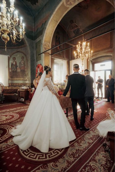 Rochie de mireasa din tafta