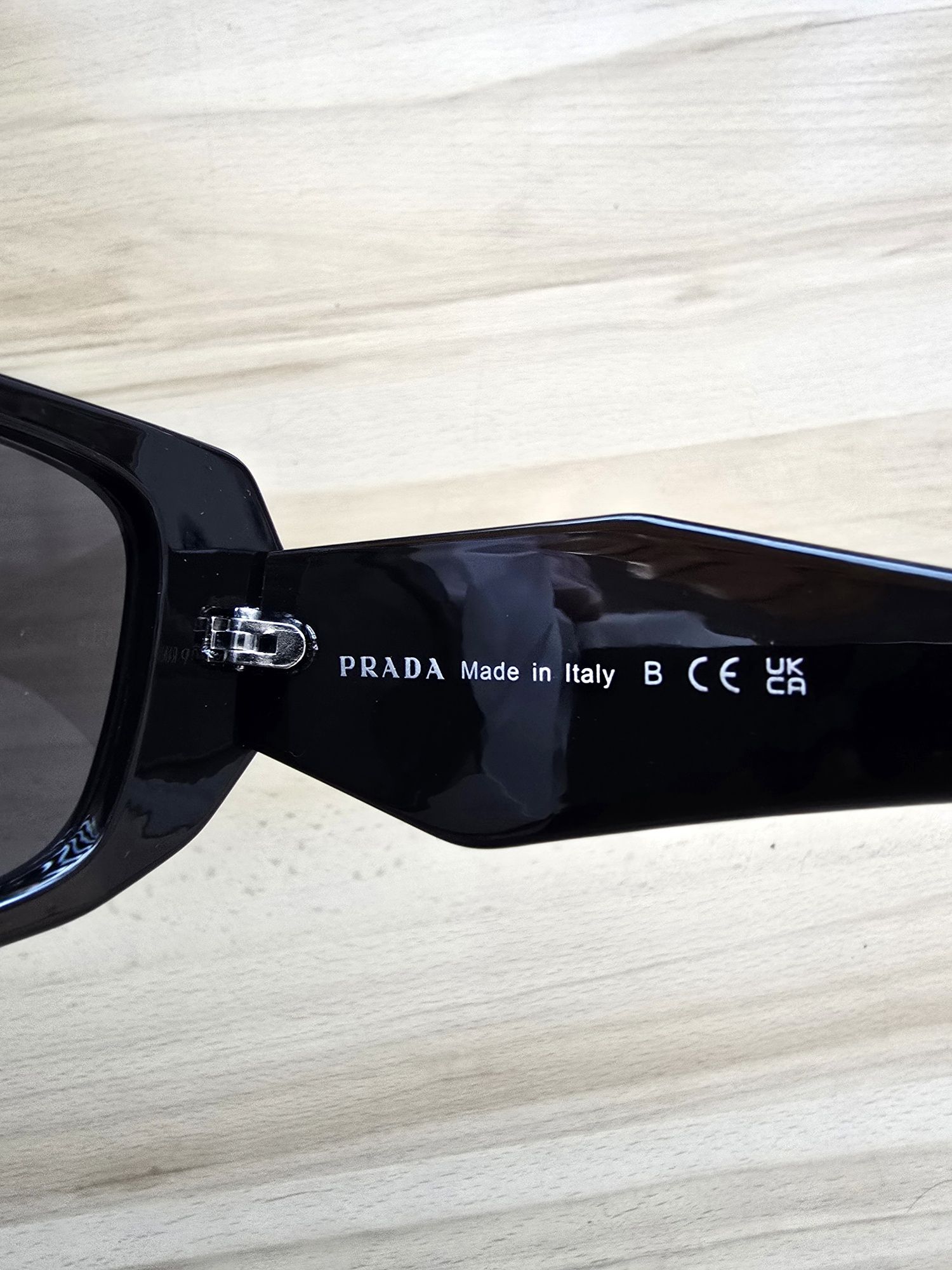 Слънчеви очила Prada SPR17WS.