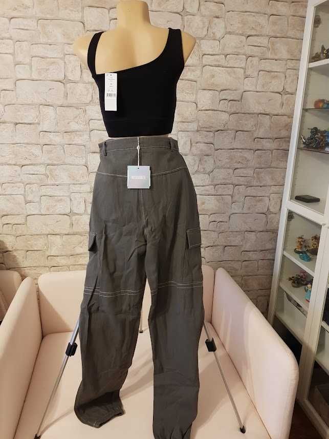 Pantaloni cargo Missguided,marimea 8/S si marimea 40,noi