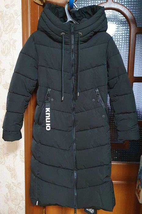 Продам женскую куртку