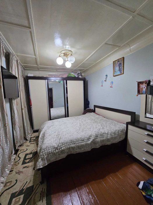 Guncha – Tinchlik oralig‘ida burchak hovli sotiladi