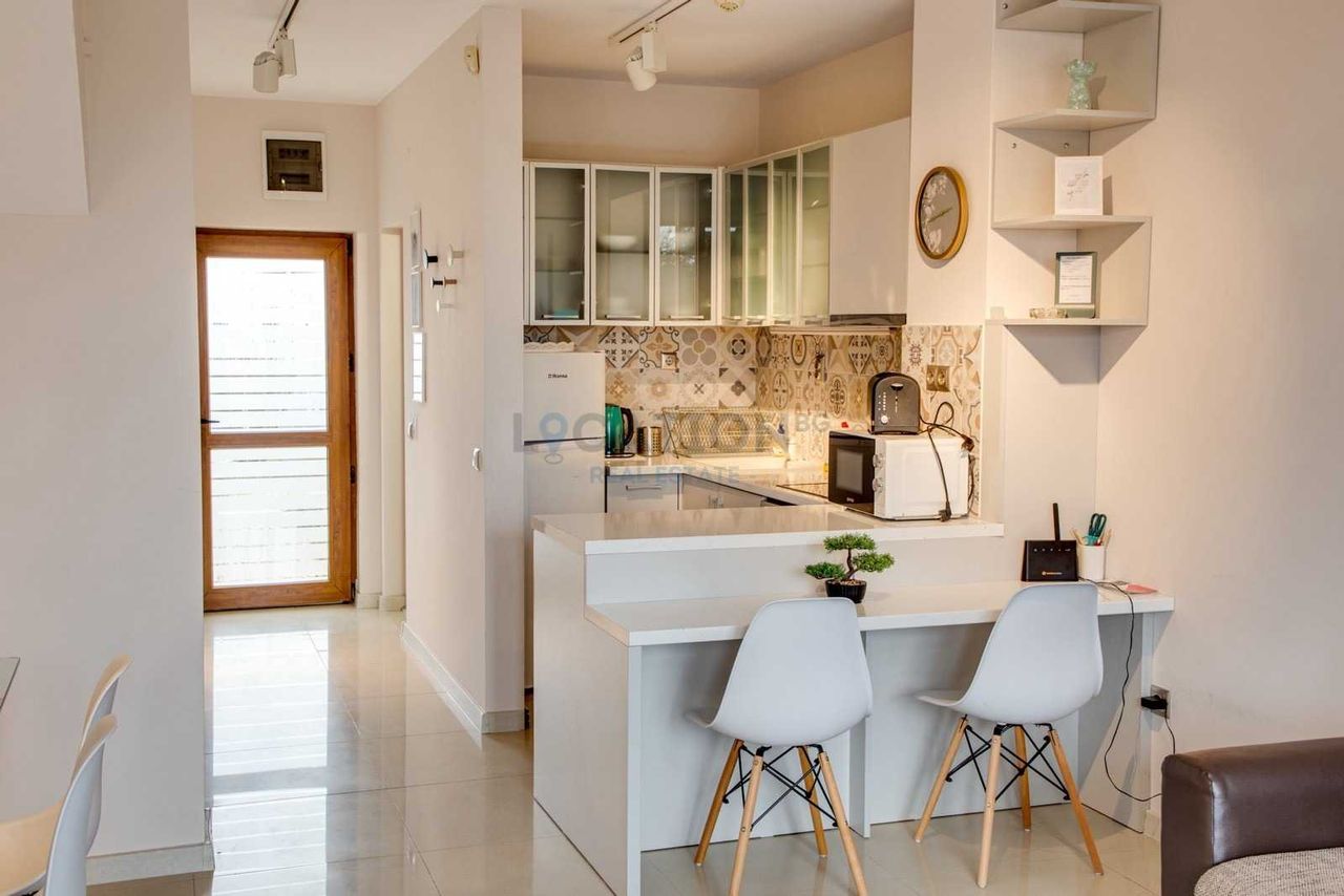 Продава се Къща в Балчик - 85 кв.м за 1048 €/кв.м - Снимка #1