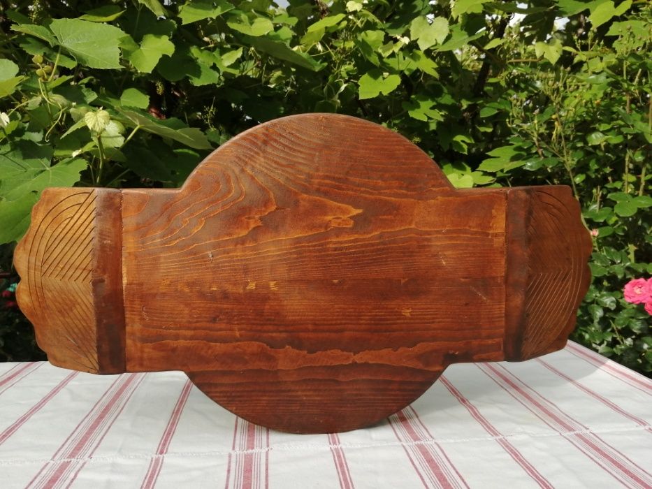 Vand suport de farfurii din lemn