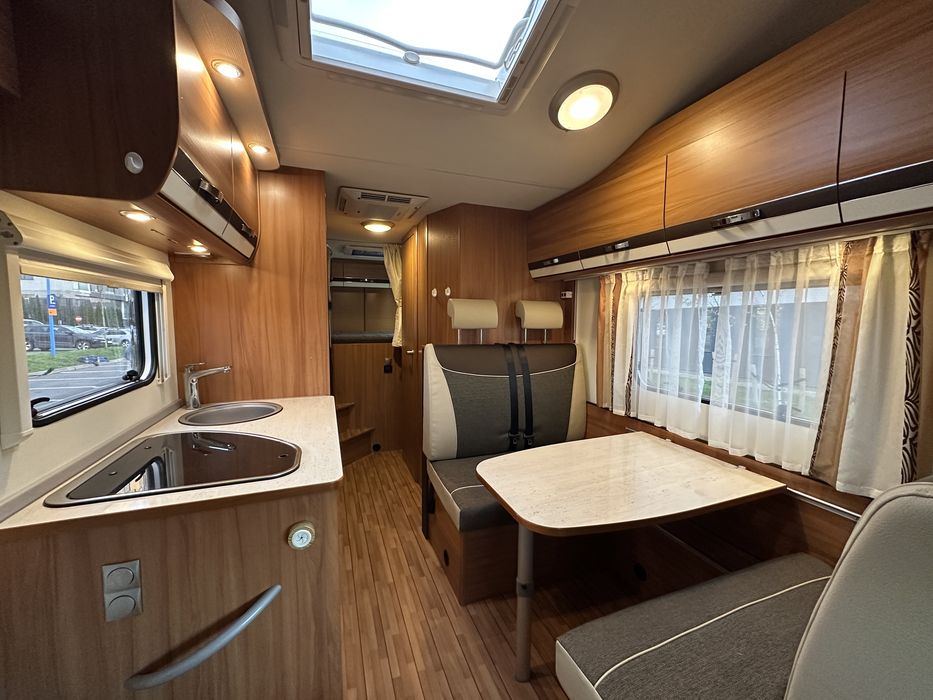 Autorulota Camper,Weinsberg 6 locuri mers,6 locuri dormit