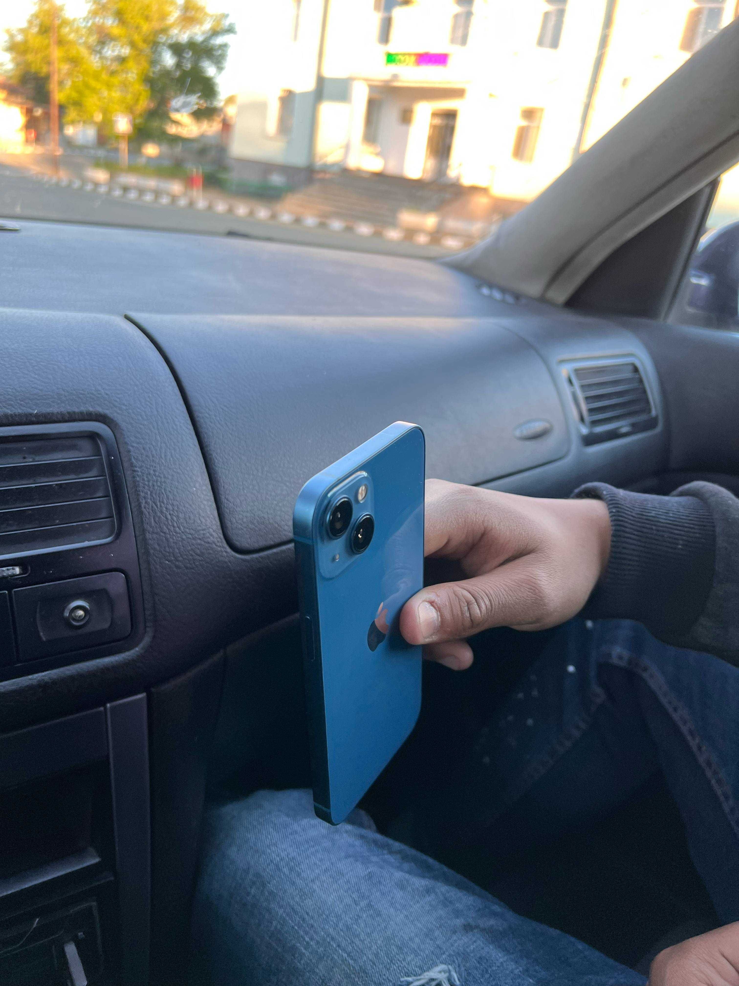 iPhone 13 128 GB