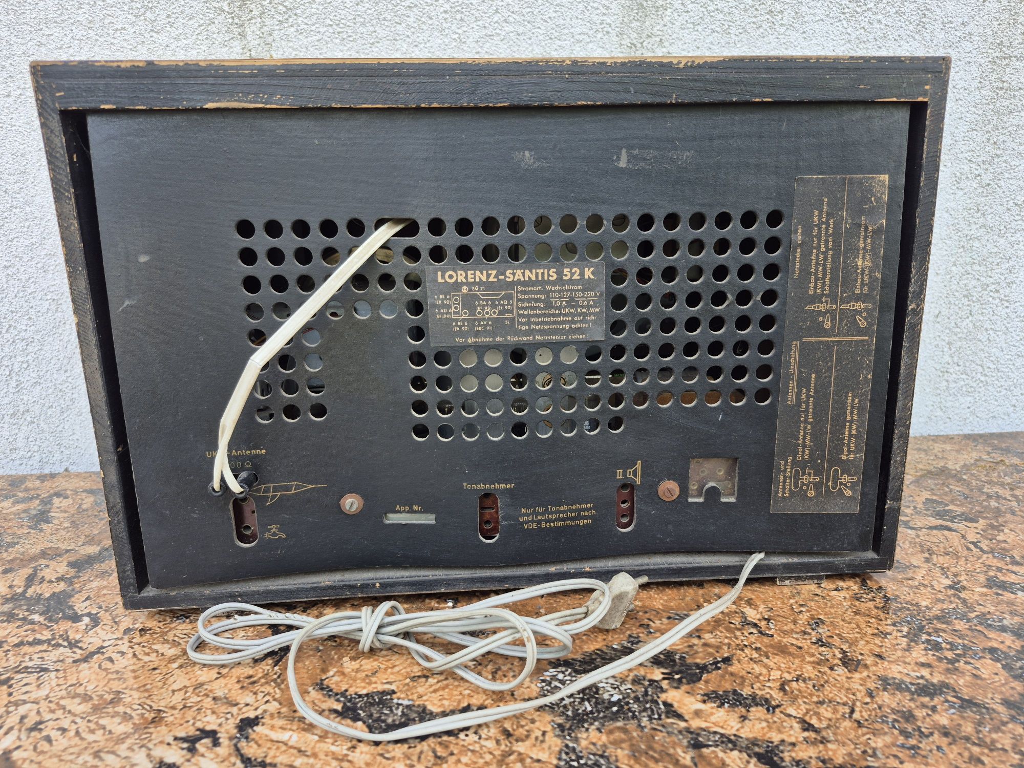 Radio cu lampi marca Lorenz 52 k made in Germany fabricat in 1951