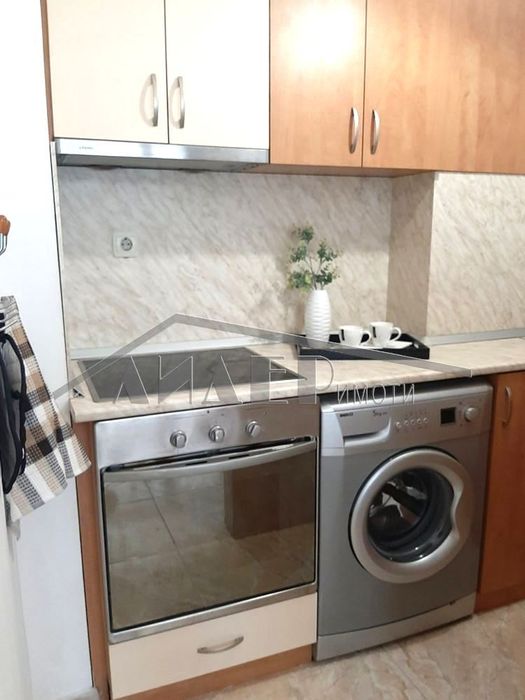 Дава се под наем Тристаен апартамент в Пловдив, Младежки Хълм - 80 кв.м за 500 € - Снимка #6