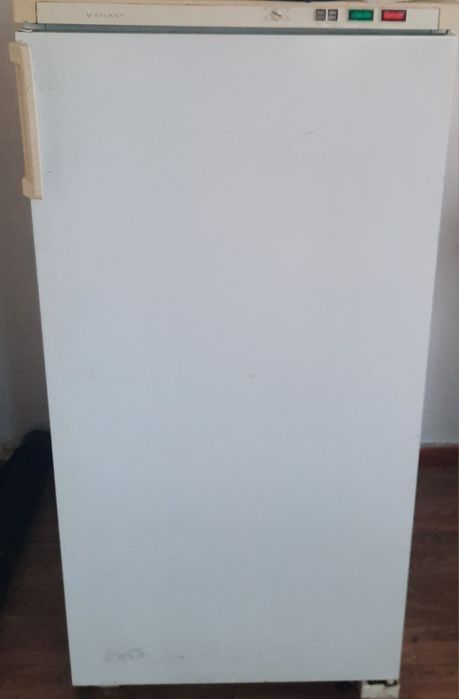 Продам морозильник
