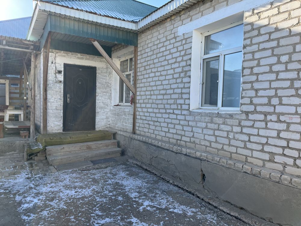 Срочно продается большой целикатный дом
