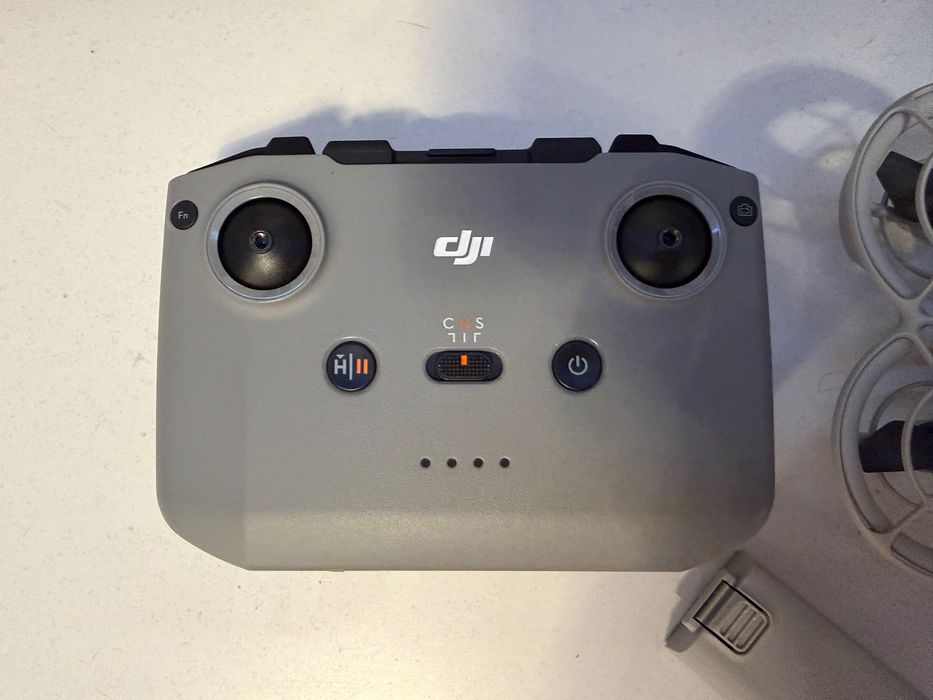 DJI Neo + дистанционно + допълнителна батерия