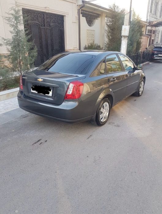 Jentra Sotladi moshina ideall