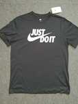 Спортни дрехи Nike