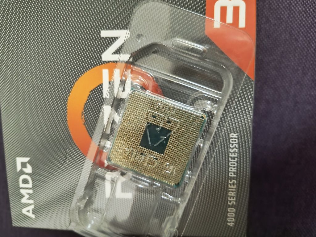 Vând procesor AMD Ryzen 3 4100