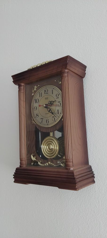 Ceas perete retro