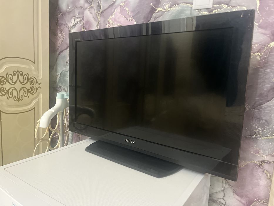 Телевизор SONY в хорошем состоянии