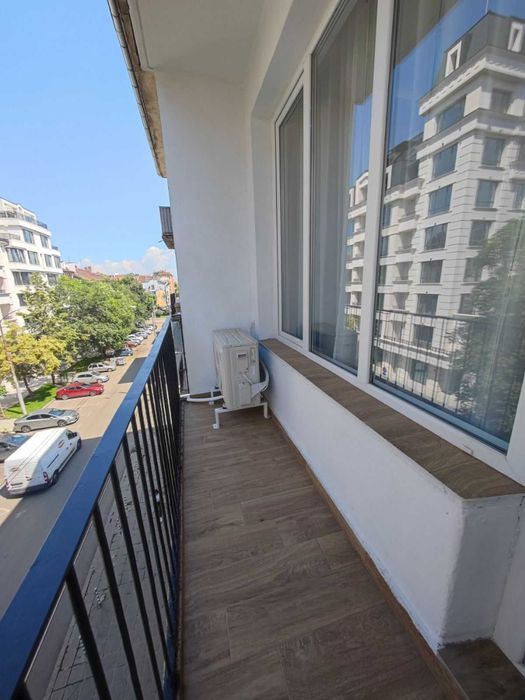 Дава се под наем Тристаен апартамент в София, Център - 1000 кв.м за 1275 € - Снимка #22