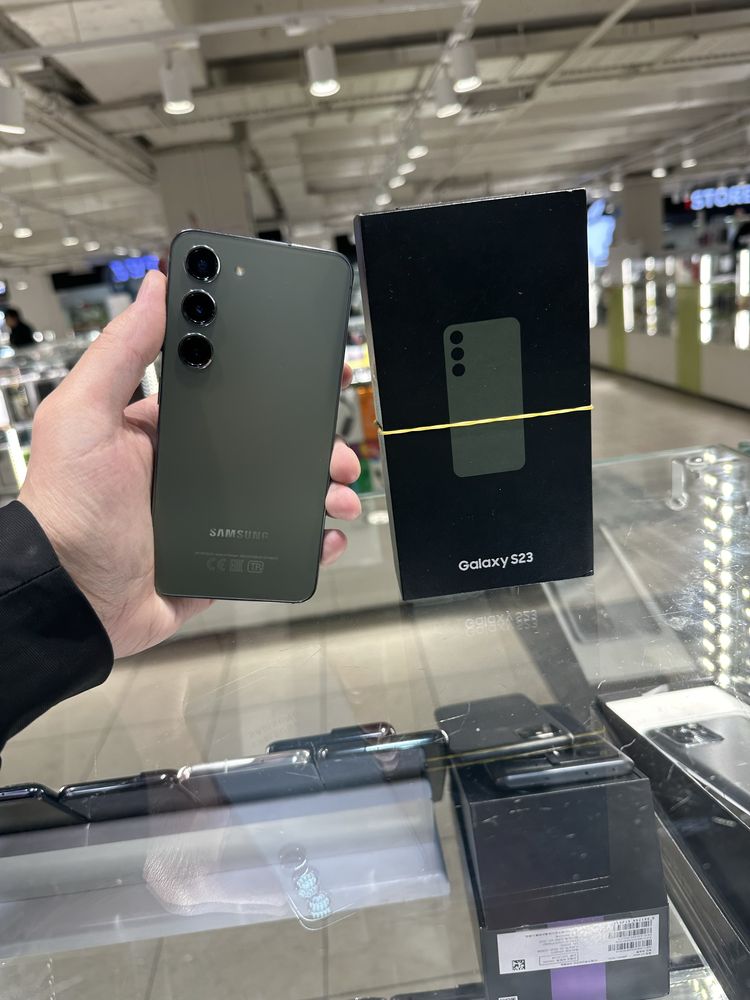 Samsung S23 память 8/256гб с коробкой