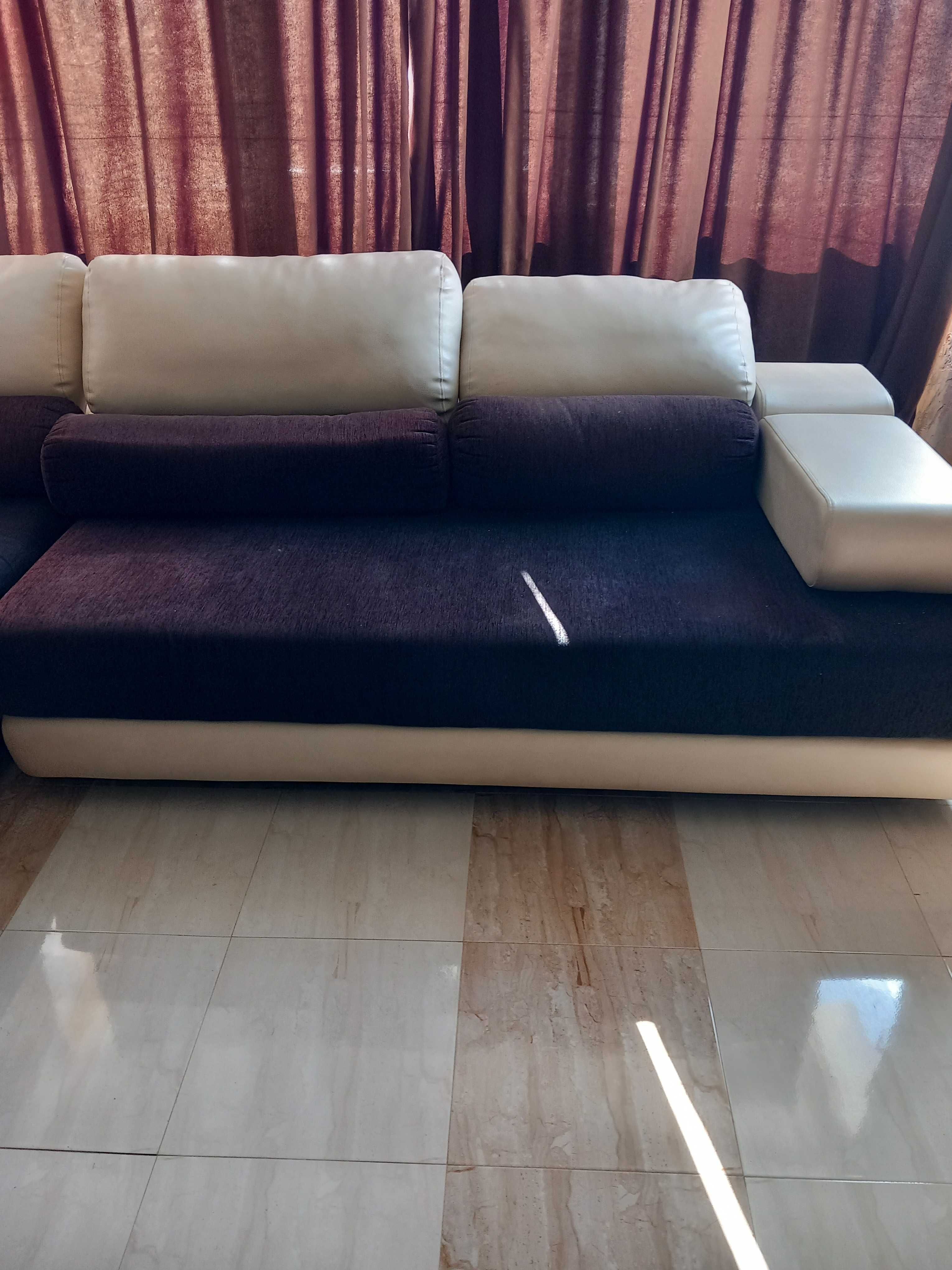 Продавам употребяван ъглов диван