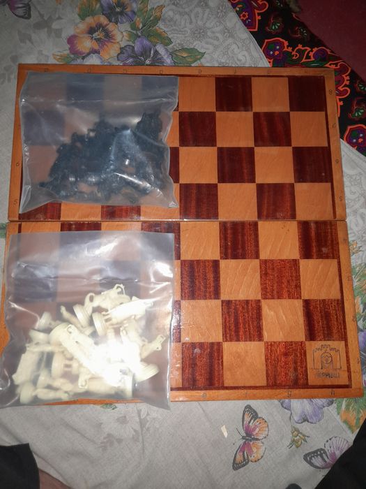 Продаються шахматы УССР производство Украина.1989 года.Новые.