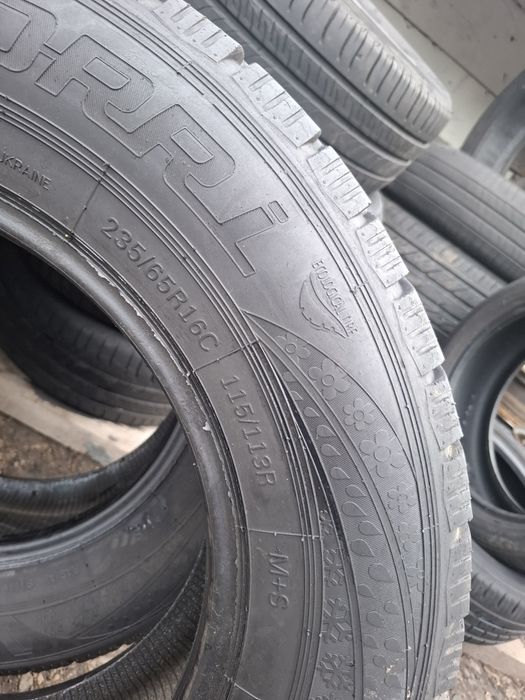 Vand 2 anvelope 235 65 16 C bune dot 2022