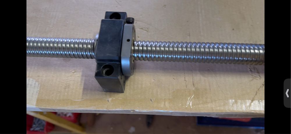 Surub cu bile 25/5, lungime 1700 mm. Ideal pt cnc. Nefolosit,