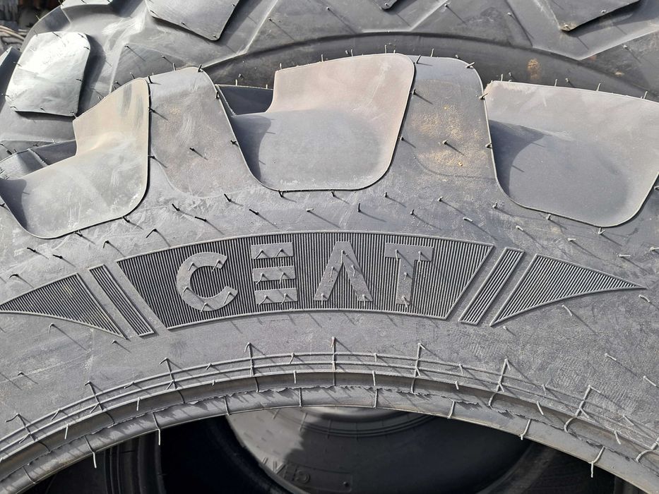 Cauciucuri noi 270/95 R32 CEAT 11.2R32 anvelope radiale tractor FIAT