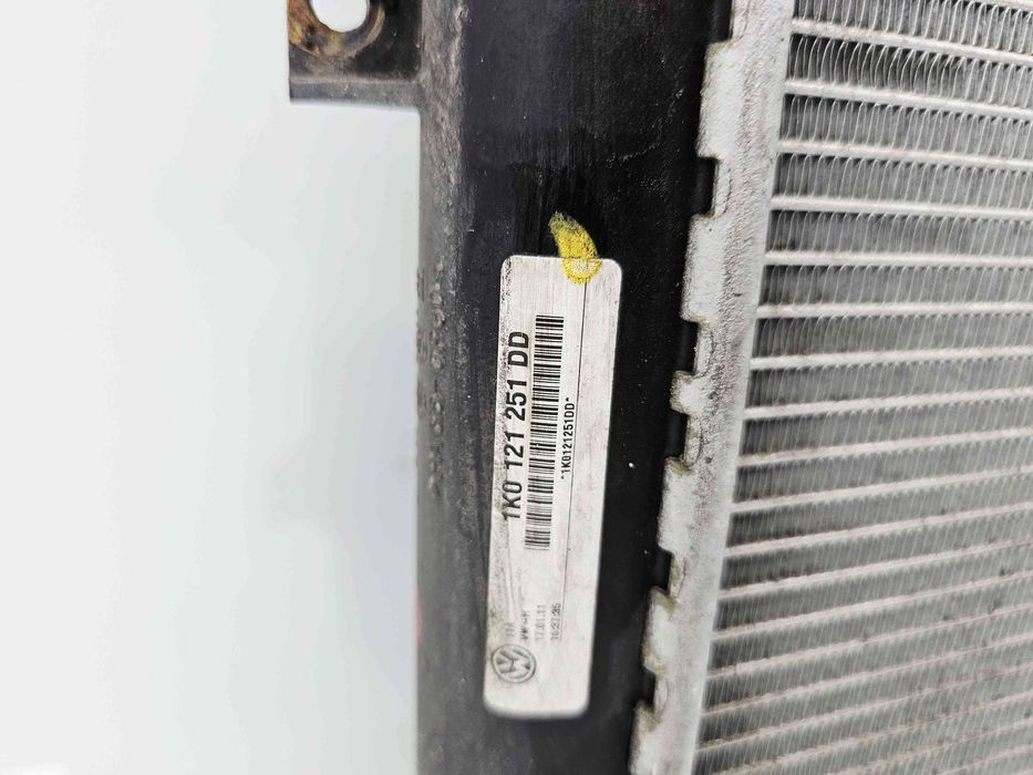 Radiator apa  Skoda Octavia 2 (1Z3) [Fabr 2004-2013] 1K0121251DD 1.6 T