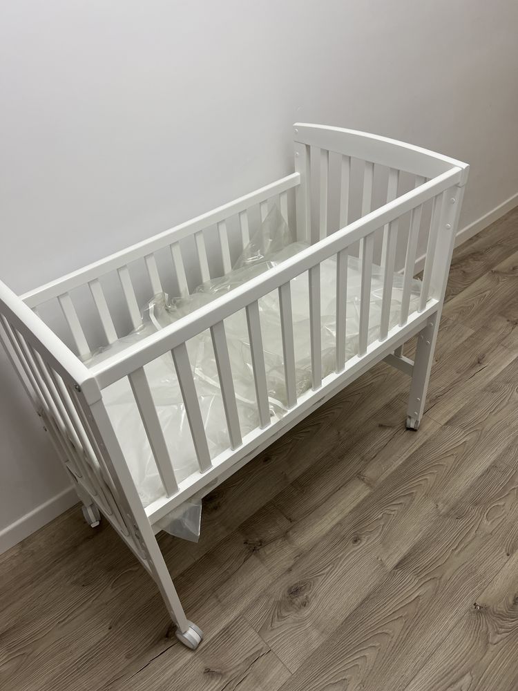 Vand Patut Co-Sleeper fabricat Italia si leagan bebe