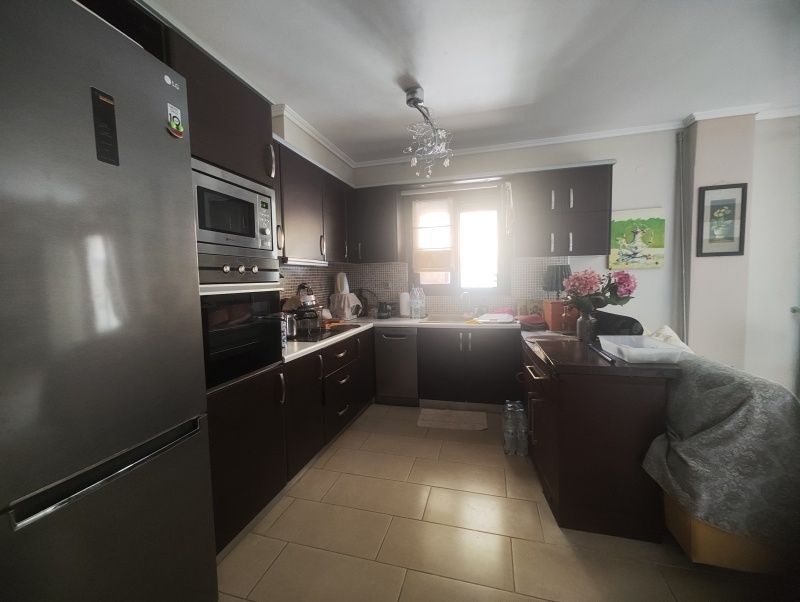 ПРОДАВА Апартамент в Паралия Офринио