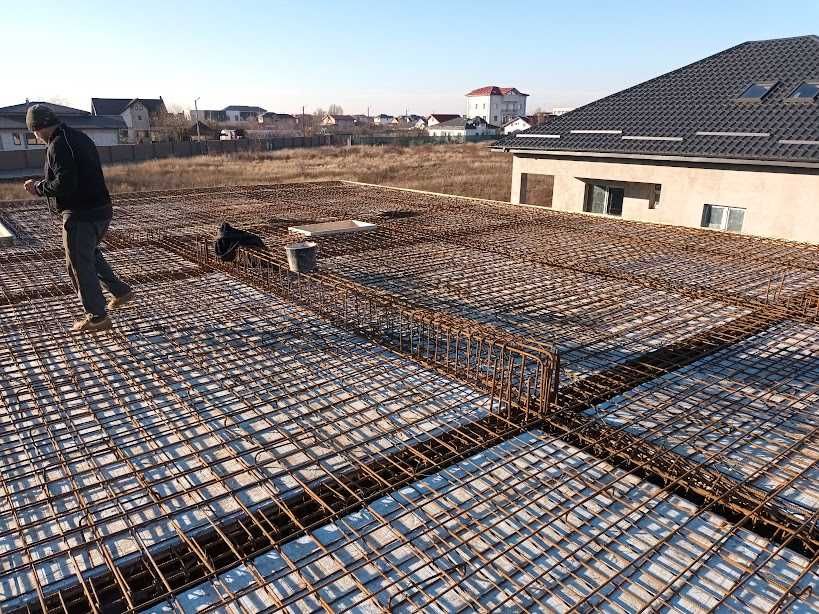 Constructii case la rosu, consolidari