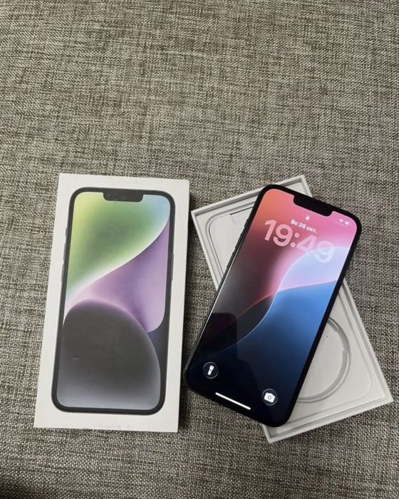 iPhone 14 в идеальном состоянии