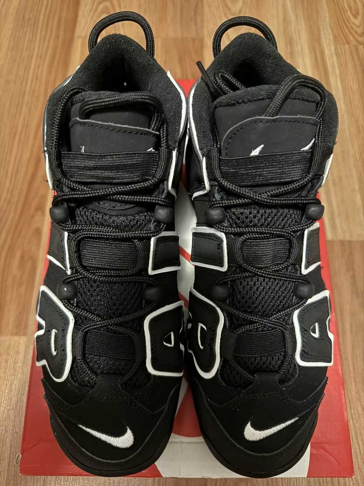 Adidasi Nike Air Uptempo More Black&White - REDUCERE