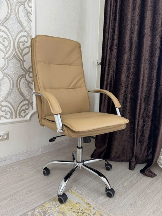 Кресло офисное, высокого качества